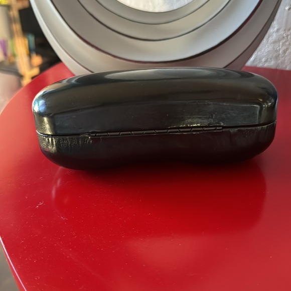 CHANEL Sunglasses Hard Case Black Gold Logo - Picture 4 of 7